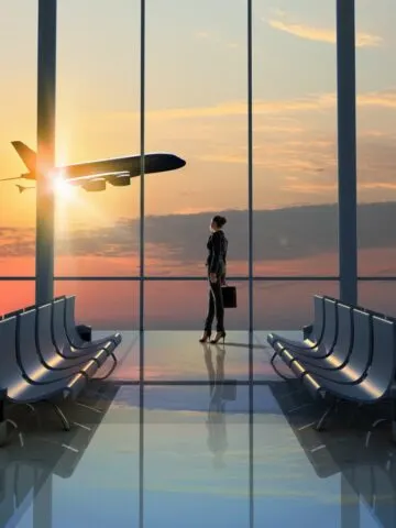 airplane taking off avoiding flight delays